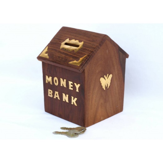https://d35l77wxi0xou3.cloudfront.net/opencart/image/catalog/AAAAAAAAAAAAAAAAAAAAAAAAAAAAAAAAAAAAAANKUR/Anam%20Craft/Wooden%20money%20bank-600x600.jpg