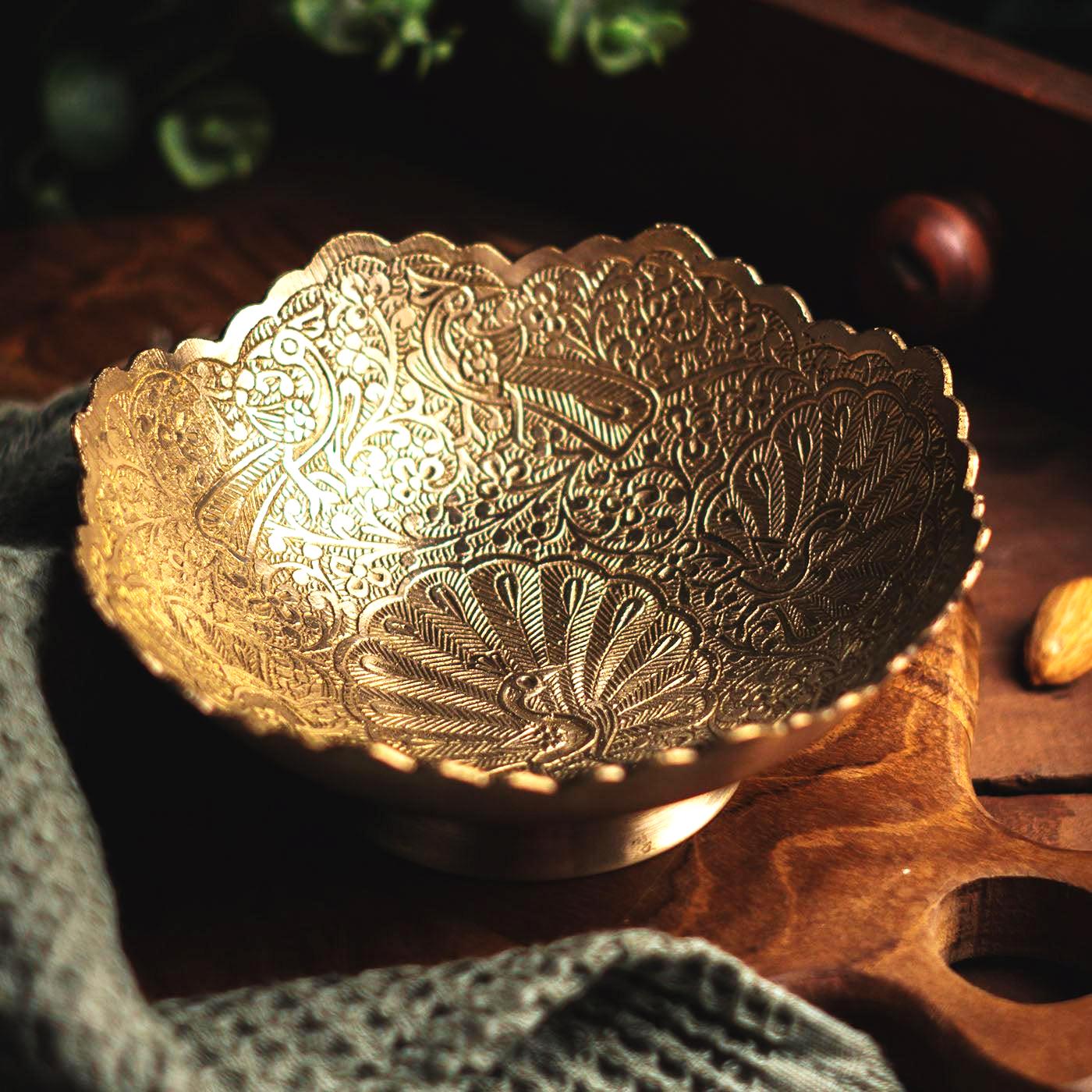 Saubhagya Brass Large Serving Bowl with Gold Finish – Amalfiee Ceramics